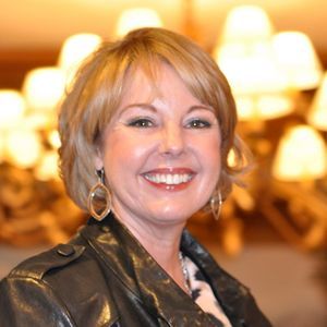 Meet your Posher, Annette